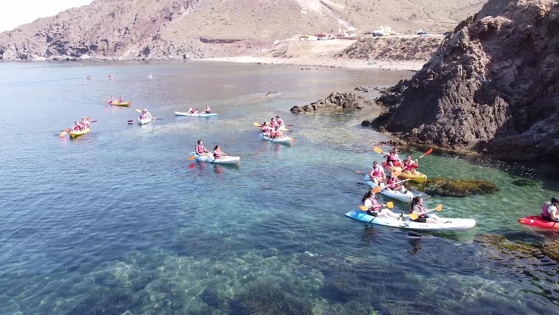 Kayak en el Arrecife de las Sirenas – Faro de Cabo de Gata